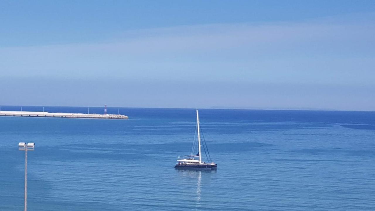 Appartement Bord De Mer Et Piscine En Option Tangier Bagian luar foto