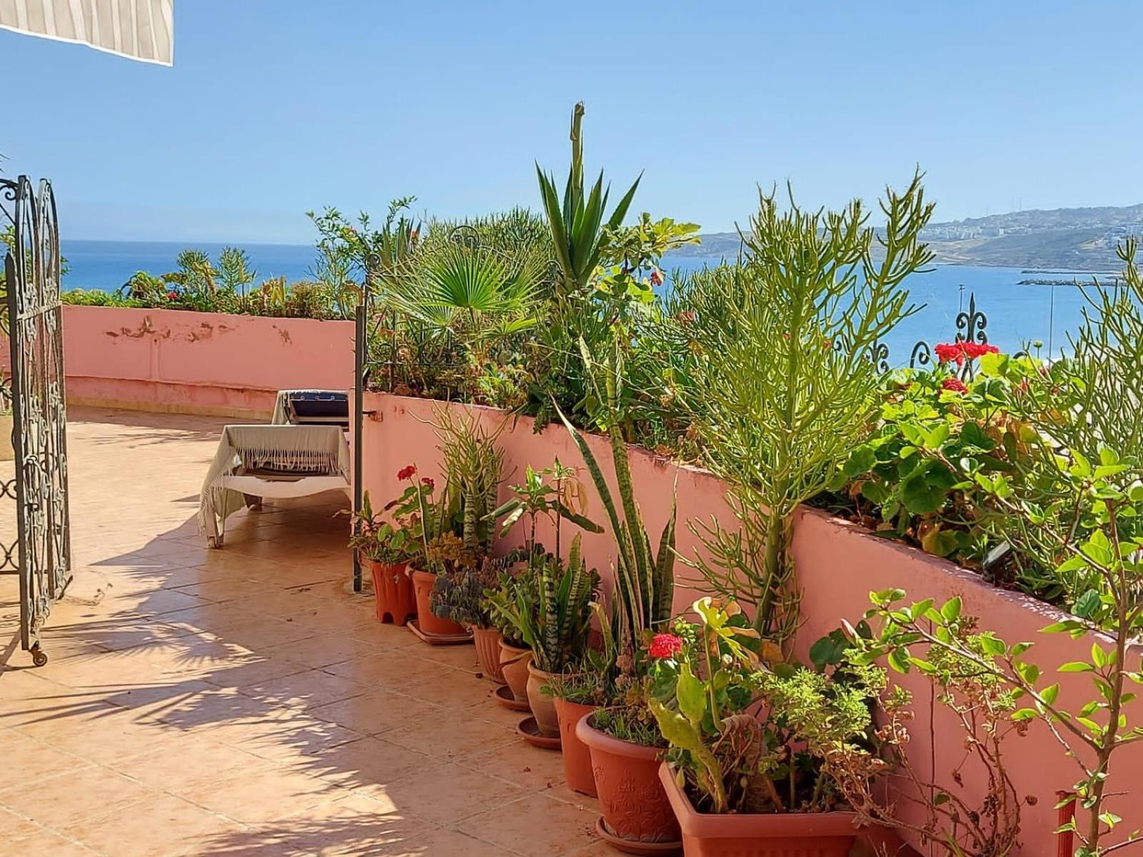 Appartement Bord De Mer Et Piscine En Option Tangier Bagian luar foto